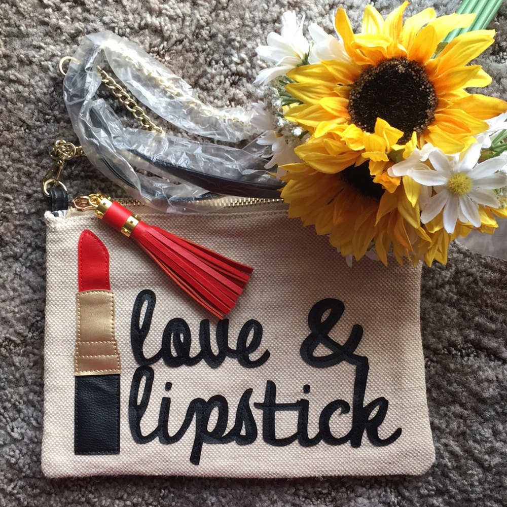 Weekend makeup pouch